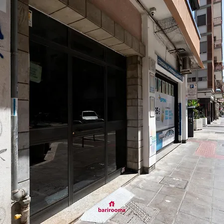 Barirooms - Flat 25 * Bari